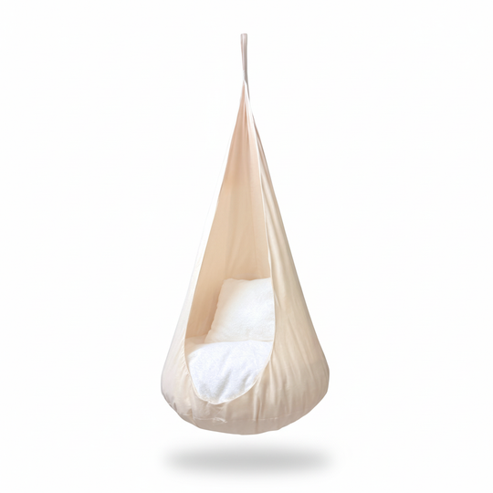 Swinging Cocoon "Little Lamb's Nest"