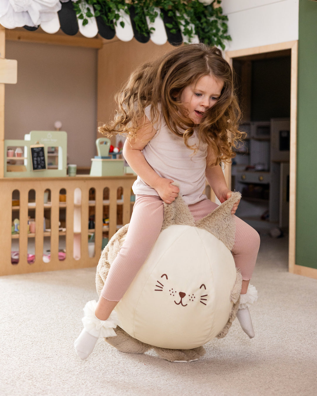 Skoczek Kotek Milo | Figlarne Skoki