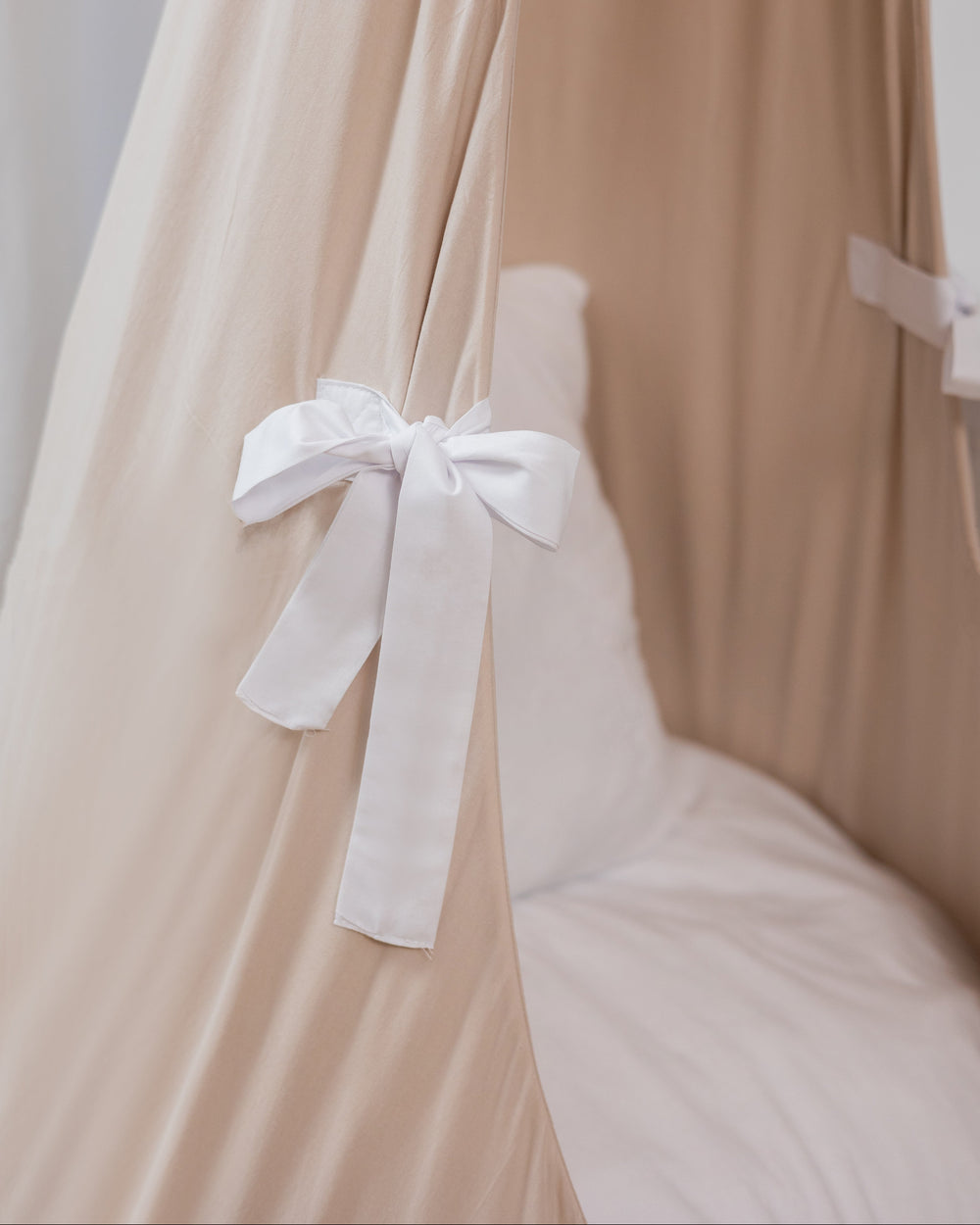 Huśtawka Kokon Słodka Kokardka | Królestwo
  Króliczka